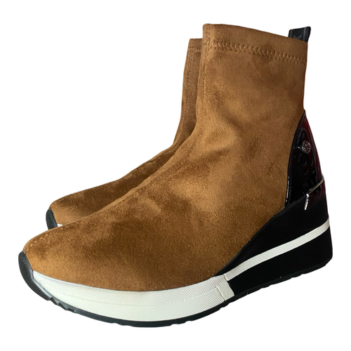 BOTA DEPORTIVA MUJER XTI 43101 CAMEL