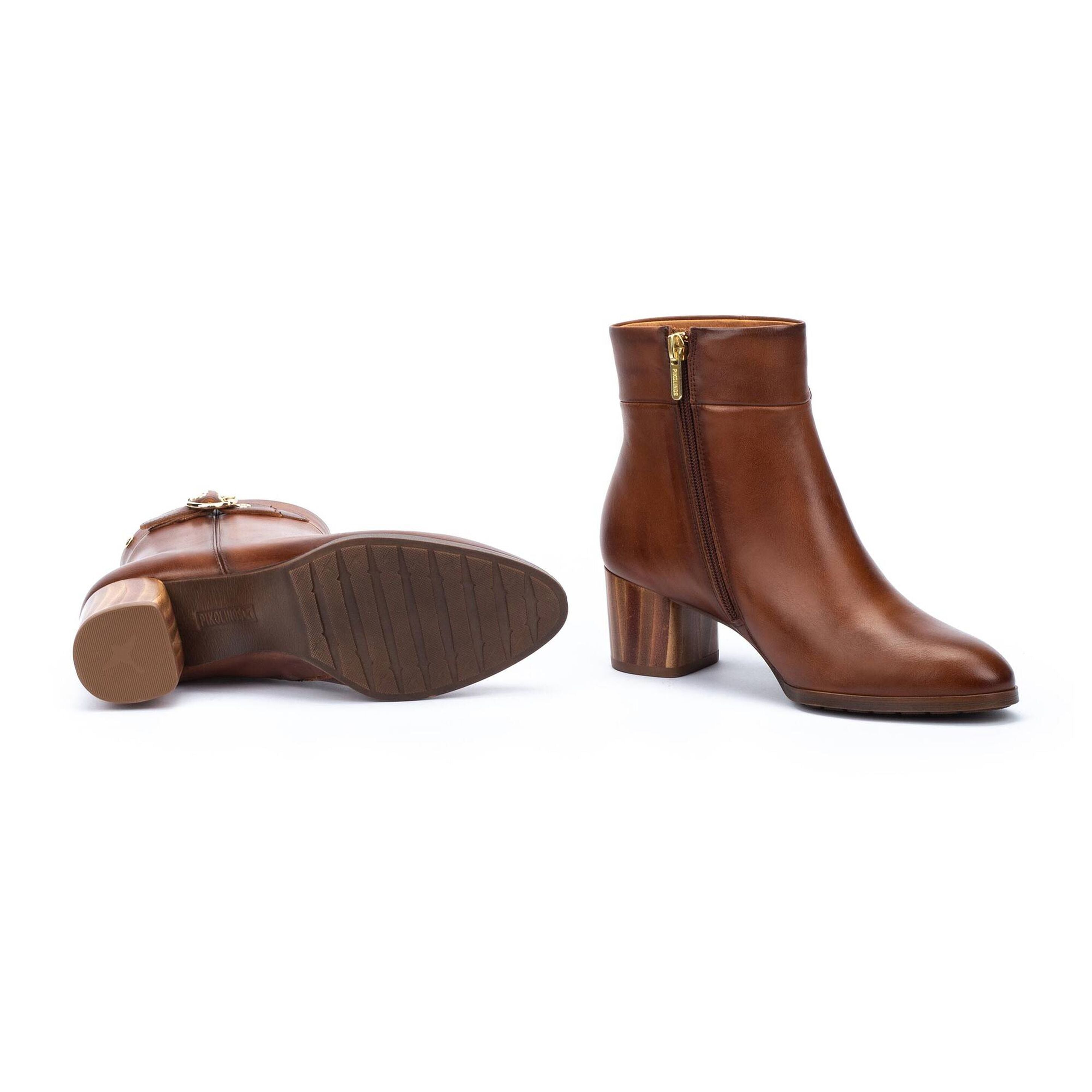 BOTIN MUJER PIKOLINOS CALAFAT 8588 CUERO