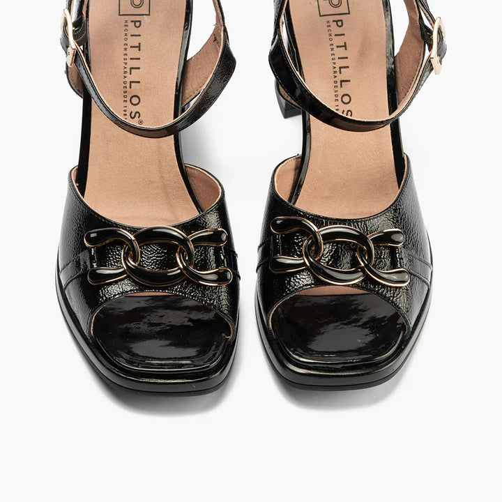 SANDALIA MUJER PITILLOS TACÓN CHAROL NEGRO 11222