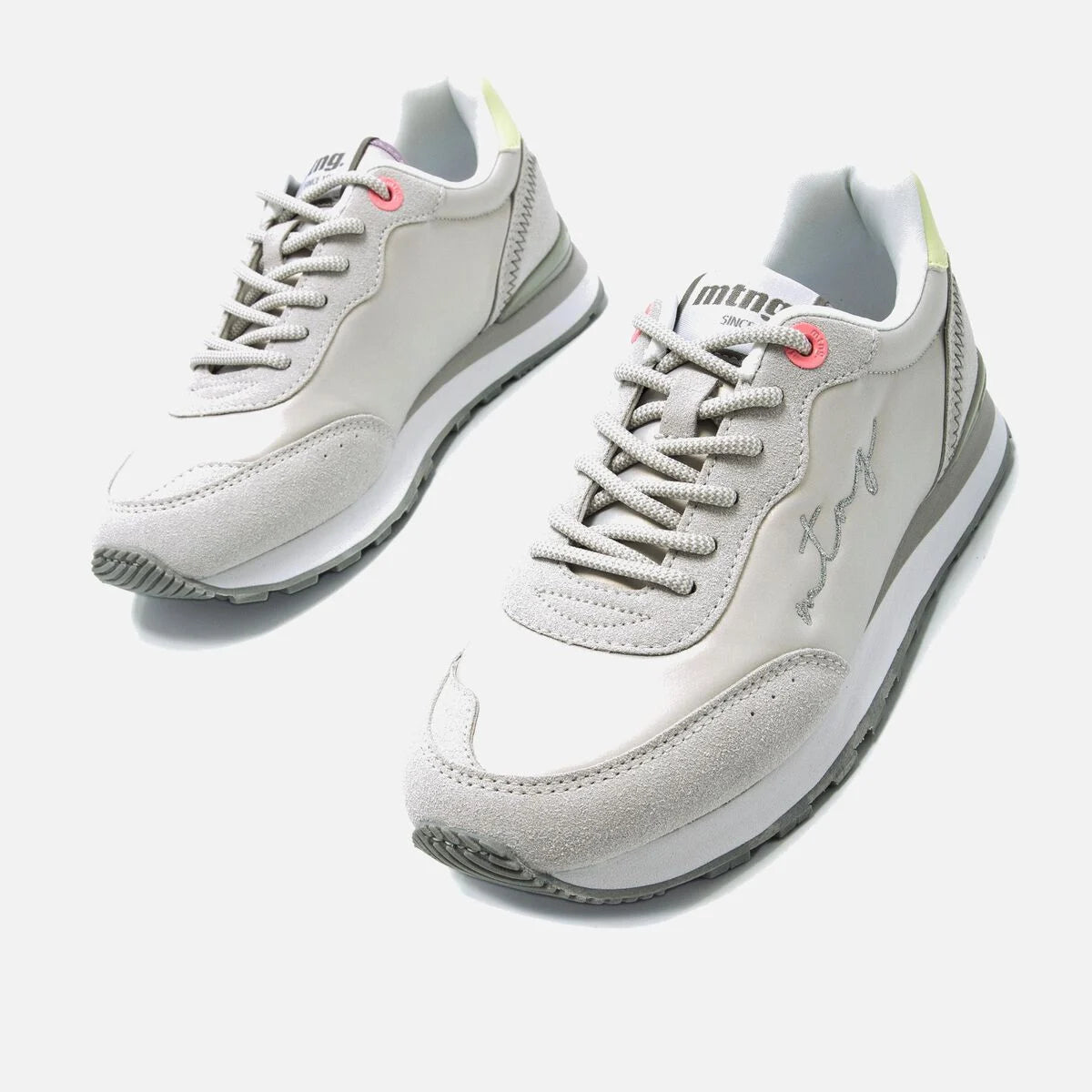 DEPORTIVA MUJER MUSTANG 60439 PLATA