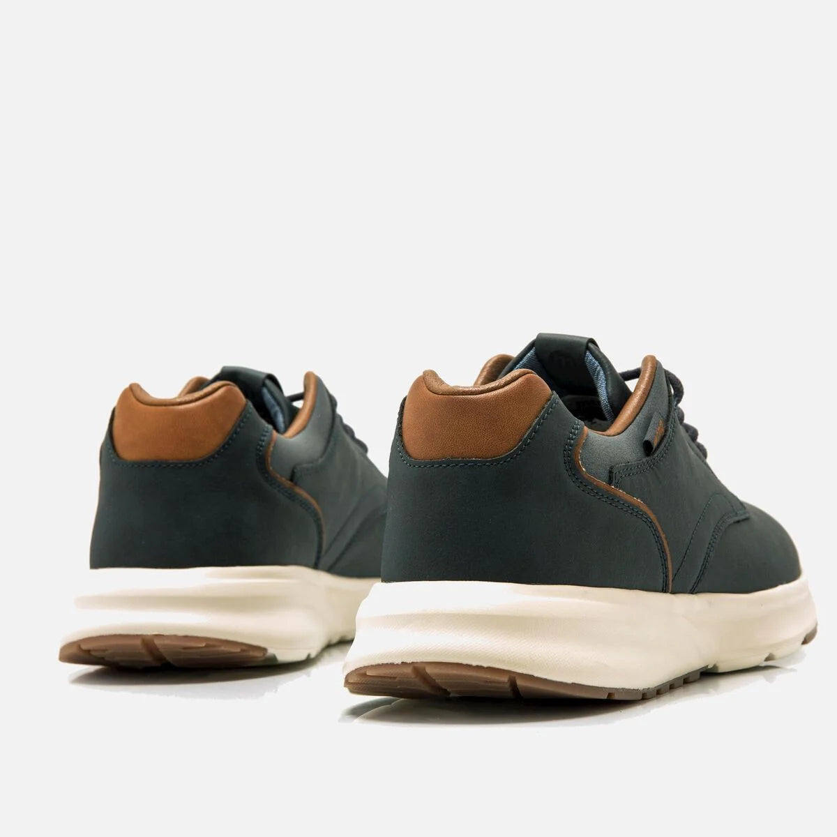 DEPORTIVO HOMBRE MUSTANG 84440 MARINO