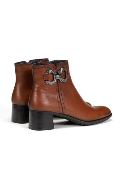 BOTÍN MUJER TACÓN D9200 CUERO