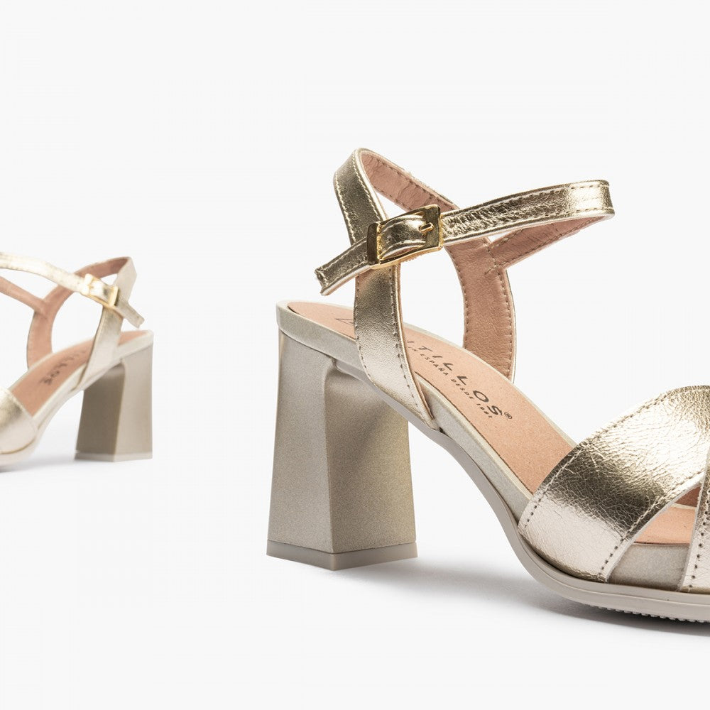 SANDALIA MUJER PITILLOS 5700 ORO