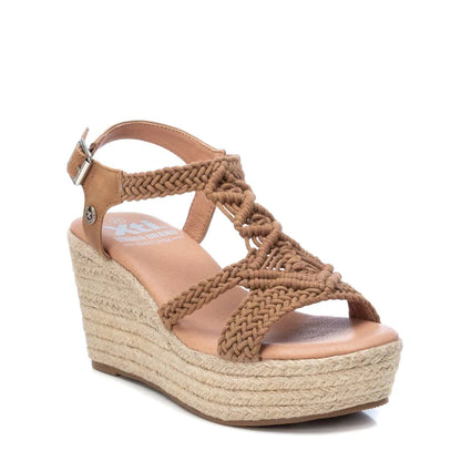 SANDALIA MUJER XTI 43974 CAMEL