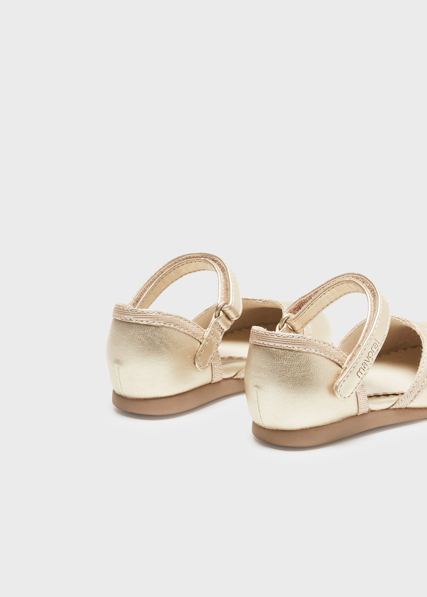 ZAPATO NIÑA MAYORAL ORO 41348
