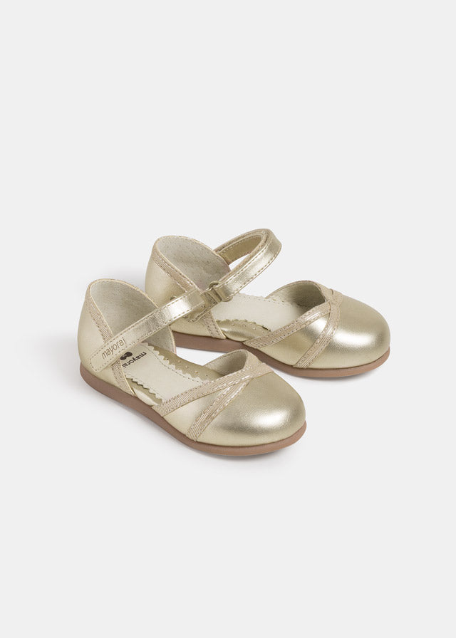 ZAPATO NIÑA MAYORAL ORO 41348