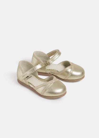 ZAPATO NIÑA MAYORAL ORO 41348